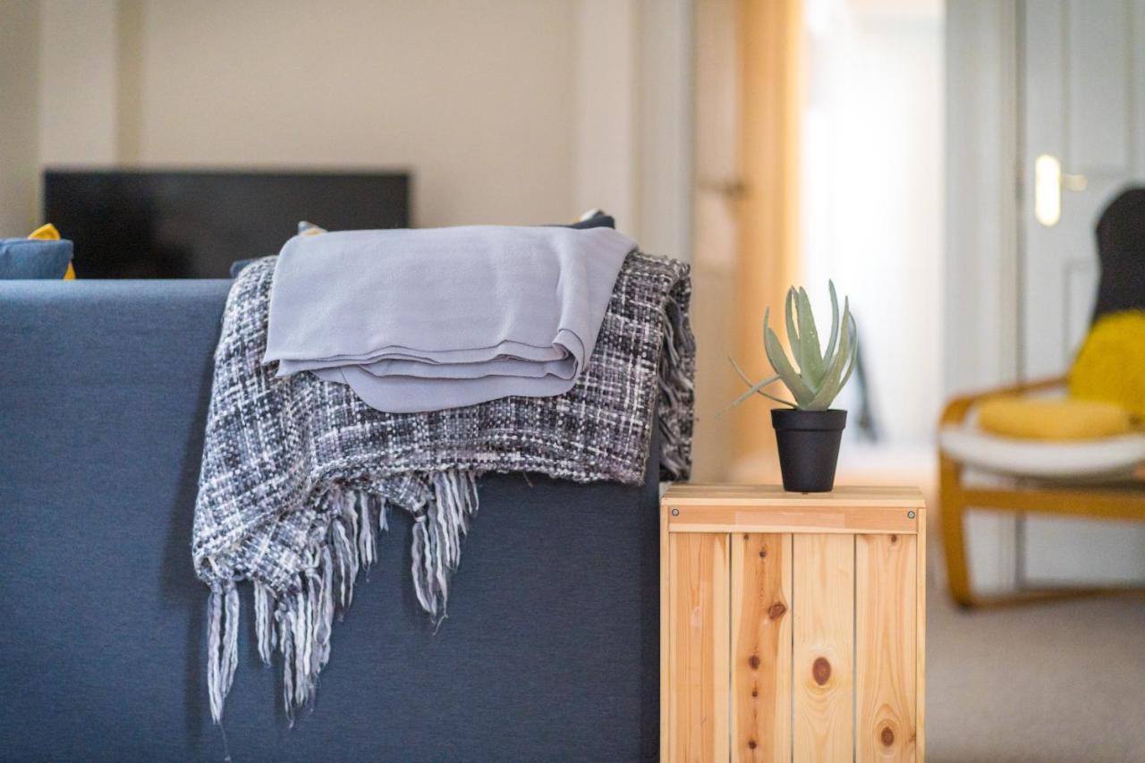 The Ella Fitzgerald - Modern 2 Bedroom Apartment, Super Close To City Centre Кардифф Экстерьер фото